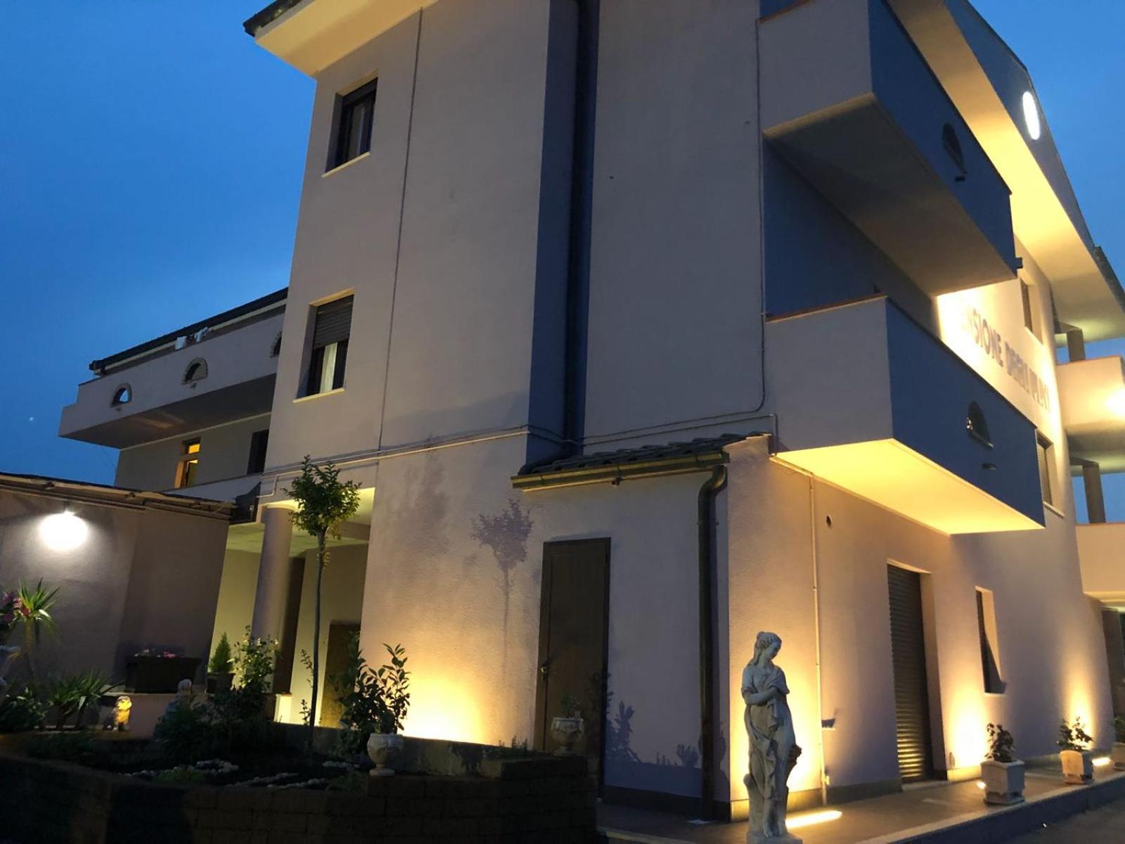 Pensione Degli Ulivi Porto SantʼElpidio المظهر الخارجي الصورة